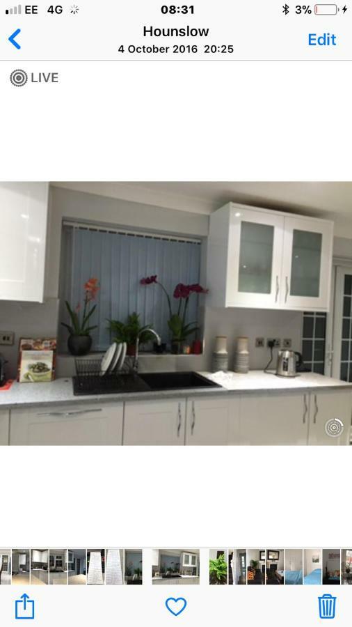 House Apartment เฮาน์สโลว์ ภายนอก รูปภาพ