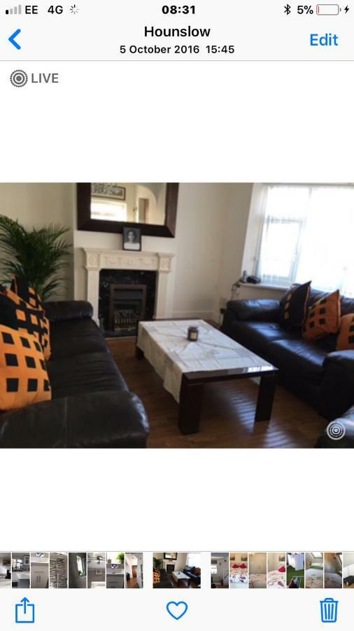 House Apartment เฮาน์สโลว์ ภายนอก รูปภาพ