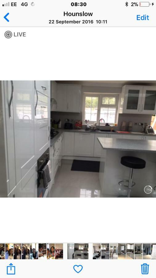 House Apartment เฮาน์สโลว์ ภายนอก รูปภาพ