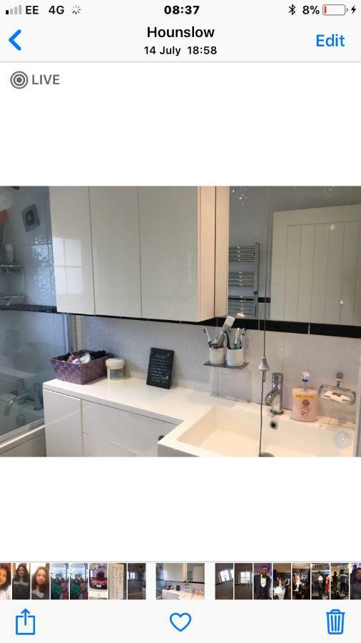 House Apartment เฮาน์สโลว์ ภายนอก รูปภาพ